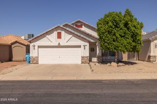 3020 W COVEY Lane, Phoenix, AZ 85027