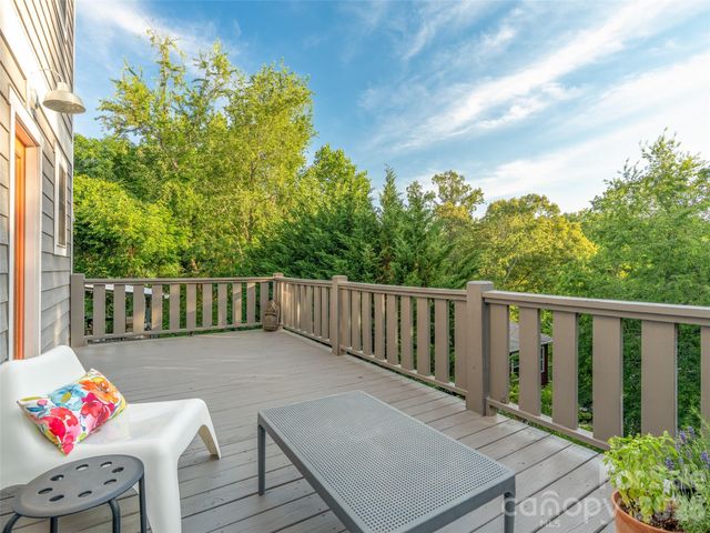 60 Mardell Circle, Asheville, NC 28806