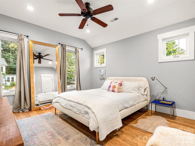 60 Mardell Circle, Asheville, NC 28806