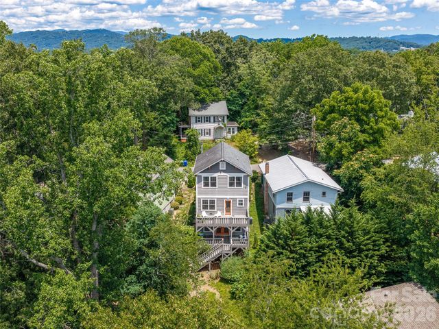 60 Mardell Circle, Asheville, NC 28806