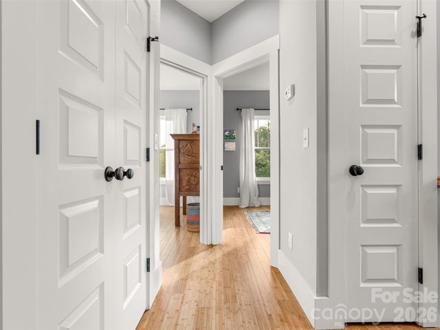 60 Mardell Circle, Asheville, NC 28806
