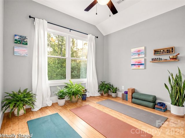 60 Mardell Circle, Asheville, NC 28806