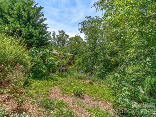 60 Mardell Circle, Asheville, NC 28806