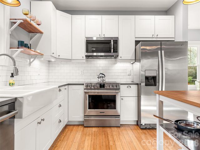 60 Mardell Circle, Asheville, NC 28806