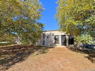 3311 Roselawn Rd, San Antonio, TX 78226