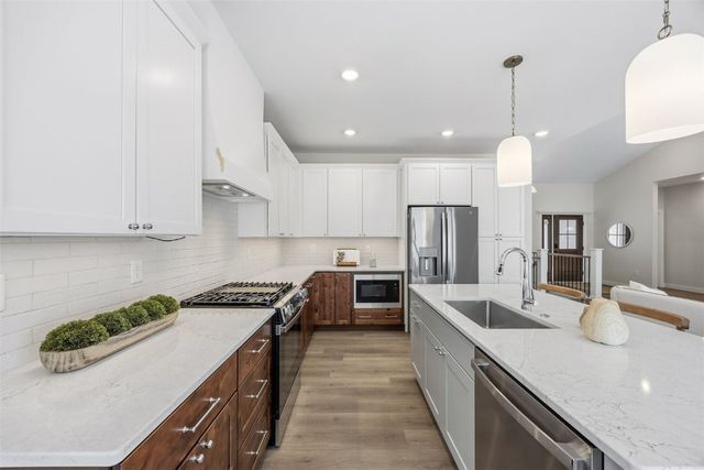 1265 Osage Lane, North Liberty, IA 52317