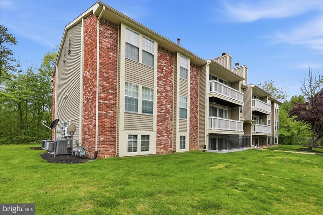 100 KENWOOD DR, Sicklerville, NJ 08081
