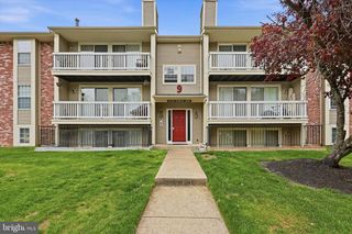 100 KENWOOD DR, Sicklerville, NJ 08081