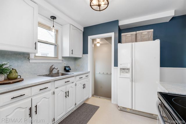 2194 Tyler Avenue, Berkley, MI 48072
