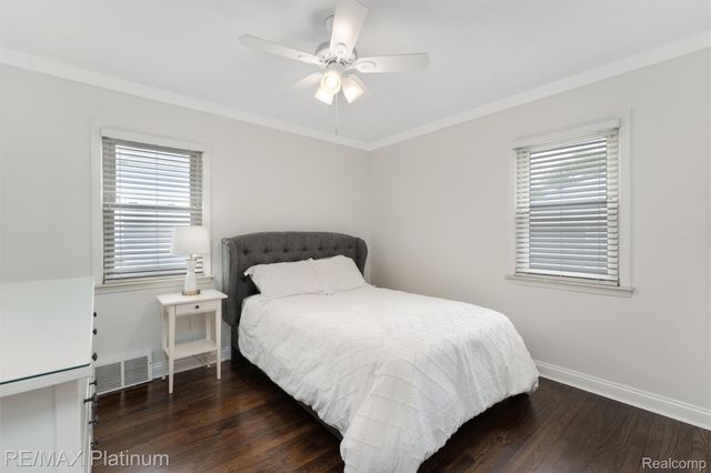 2194 Tyler Avenue, Berkley, MI 48072