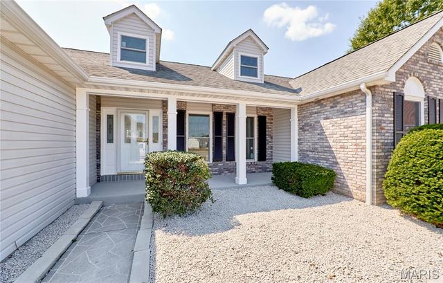 15 Pinehurst Ridge Court, O'fallon, MO 63366