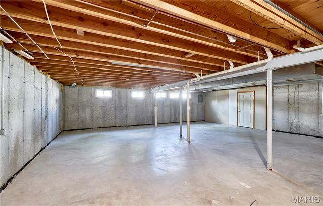 15 Pinehurst Ridge Court, O'fallon, MO 63366