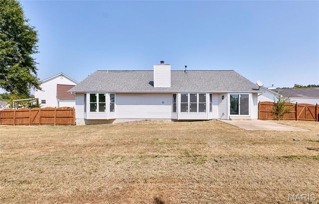 15 Pinehurst Ridge Court, O'fallon, MO 63366