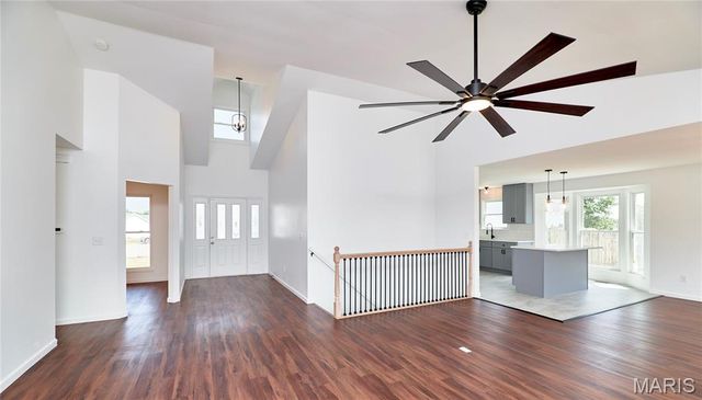 15 Pinehurst Ridge Court, O'fallon, MO 63366