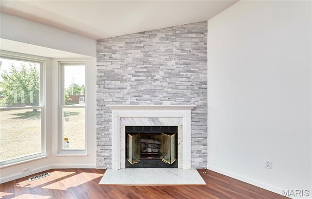 15 Pinehurst Ridge Court, O'fallon, MO 63366