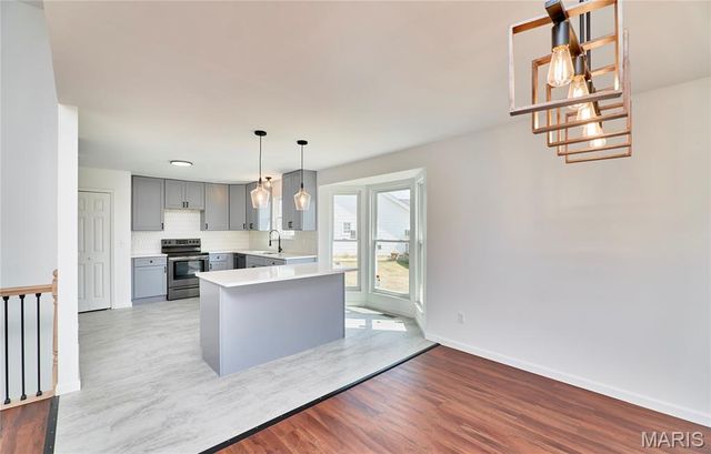 15 Pinehurst Ridge Court, O'fallon, MO 63366