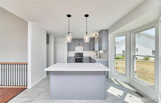 15 Pinehurst Ridge Court, O'fallon, MO 63366