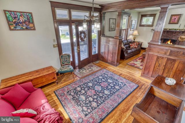 19 S CONSTITUTION AVE, New Freedom, PA 17349