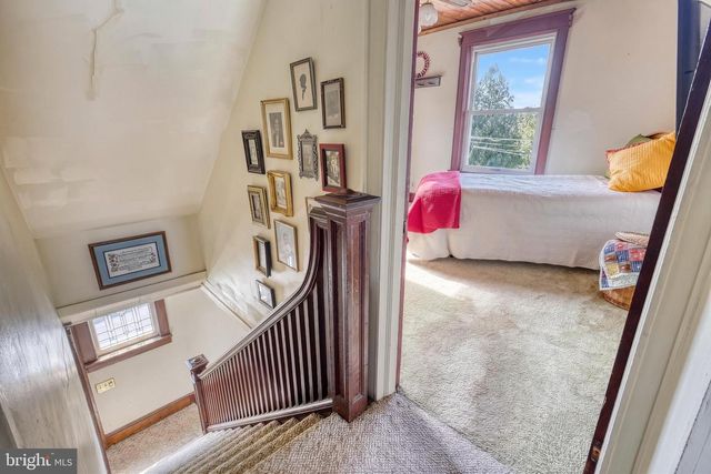 19 S CONSTITUTION AVE, New Freedom, PA 17349