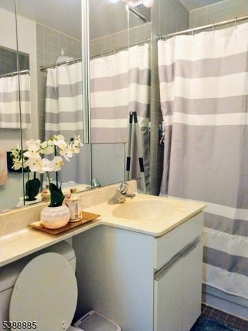 111 Mulberry St 6J, Newark City, NJ 07102