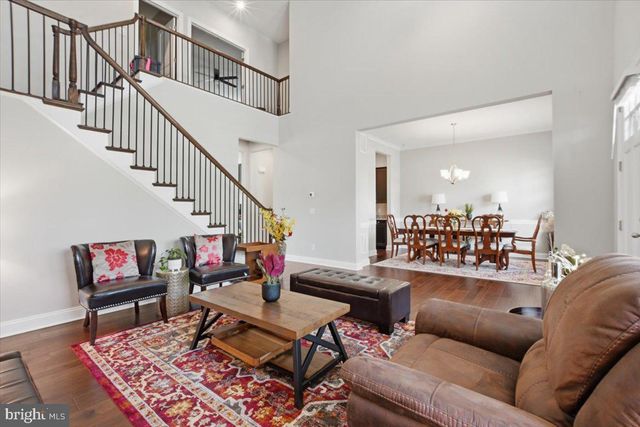 40777 FOXTAIL FIELDS DR, Aldie, VA 20105