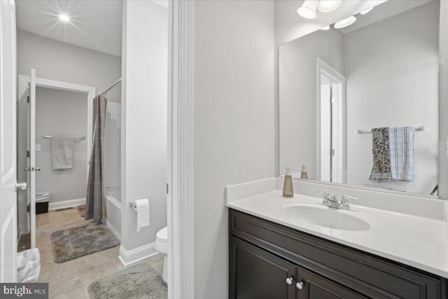 40777 FOXTAIL FIELDS DR, Aldie, VA 20105