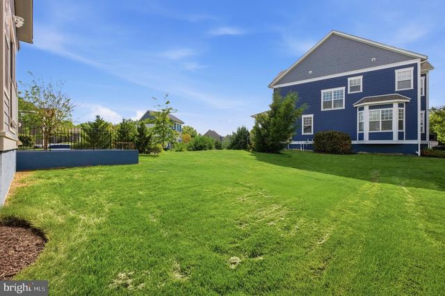 40777 FOXTAIL FIELDS DR, Aldie, VA 20105