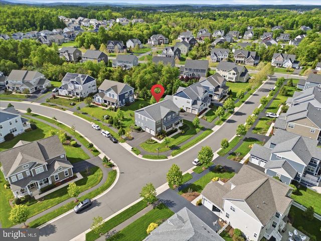 40777 FOXTAIL FIELDS DR, Aldie, VA 20105