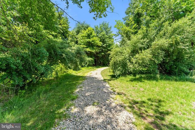 40777 FOXTAIL FIELDS DR, Aldie, VA 20105