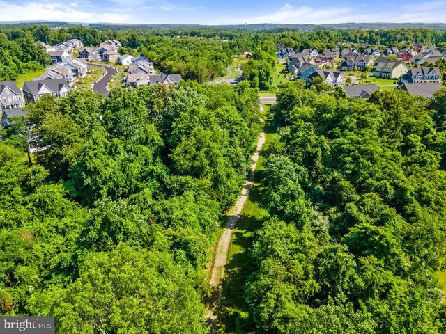 40777 FOXTAIL FIELDS DR, Aldie, VA 20105
