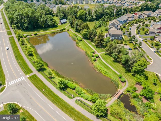 40777 FOXTAIL FIELDS DR, Aldie, VA 20105