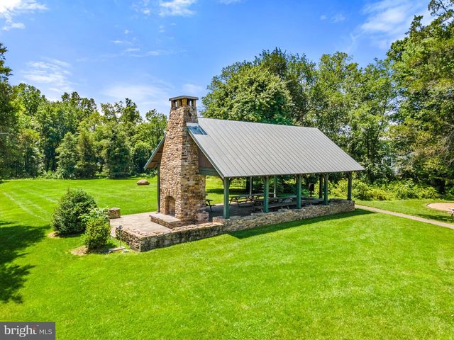 40777 FOXTAIL FIELDS DR, Aldie, VA 20105