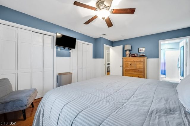 20 Park Ave, Lopatcong Twp., NJ 08865