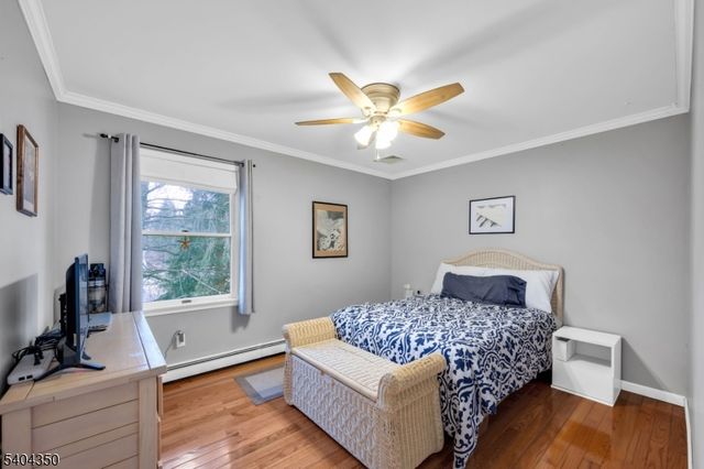 20 Park Ave, Lopatcong Twp., NJ 08865