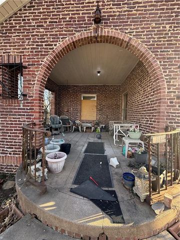 717 E Poplar Street, Independence, KS 67301