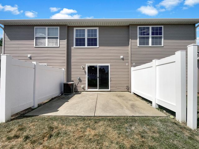 5200 Mantua Drive, 63C, Canal Winchester, OH 43110