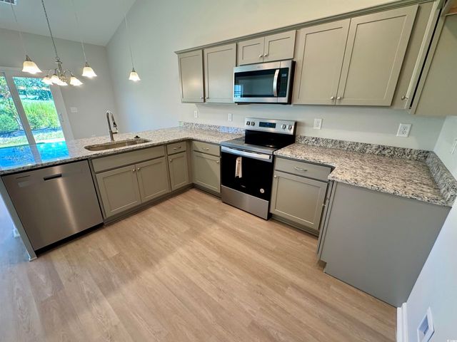 600 Shallow Cove Dr., Conway, SC 29526