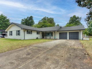 3409 Shadybrook Drive, Midwest City, OK 73110
