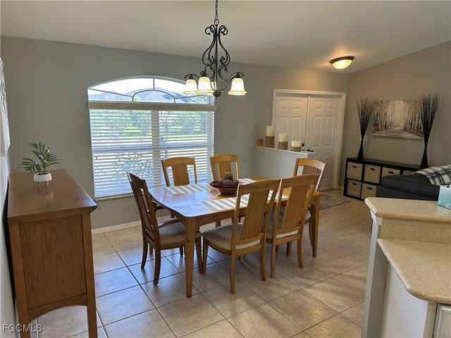 1804 NW 20th PL, Cape Coral, FL 33993