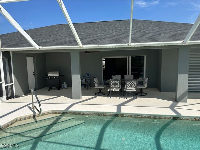 1804 NW 20th PL, Cape Coral, FL 33993