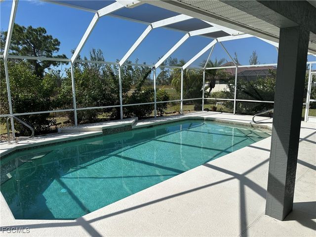 1804 NW 20th PL, Cape Coral, FL 33993