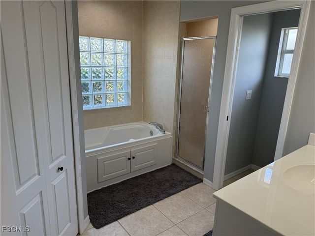 1804 NW 20th PL, Cape Coral, FL 33993