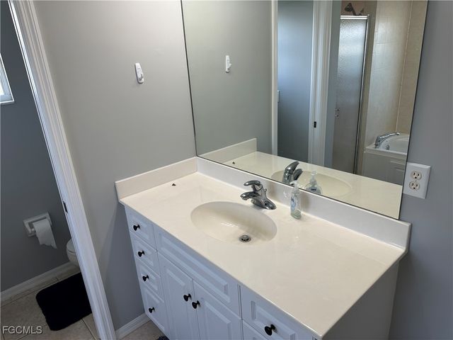 1804 NW 20th PL, Cape Coral, FL 33993