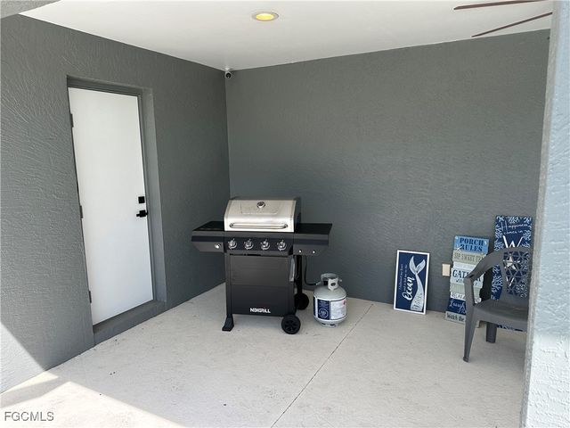 1804 NW 20th PL, Cape Coral, FL 33993