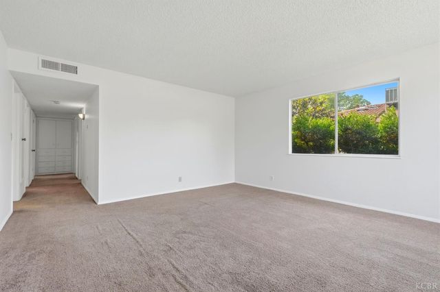 1123 E Washington Avenue, Reedley, CA 93654