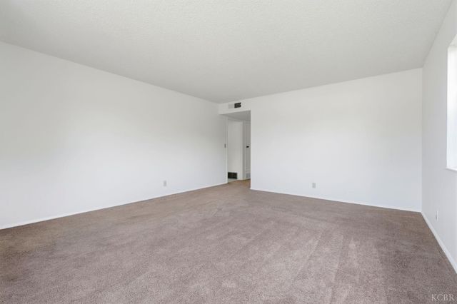 1123 E Washington Avenue, Reedley, CA 93654