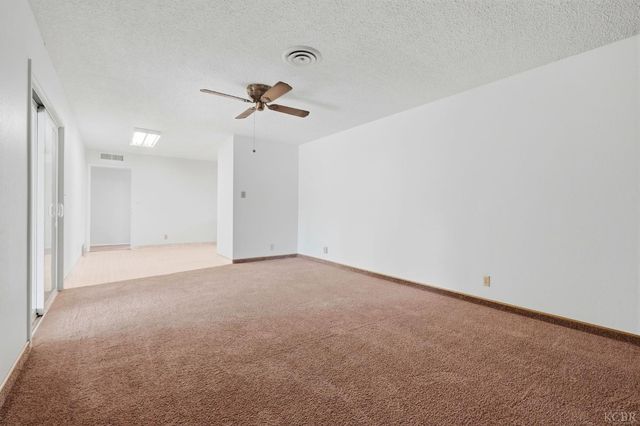 1123 E Washington Avenue, Reedley, CA 93654