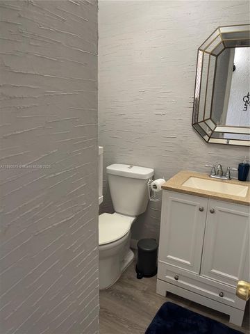 101 Berkley Rd 106, Hollywood, FL 33024