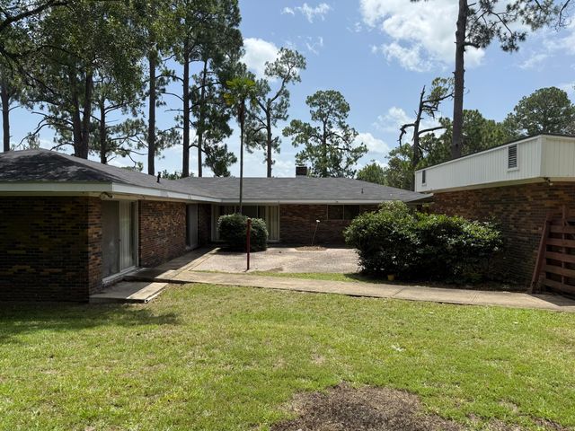 801 W 8th St, Deridder, LA 70634