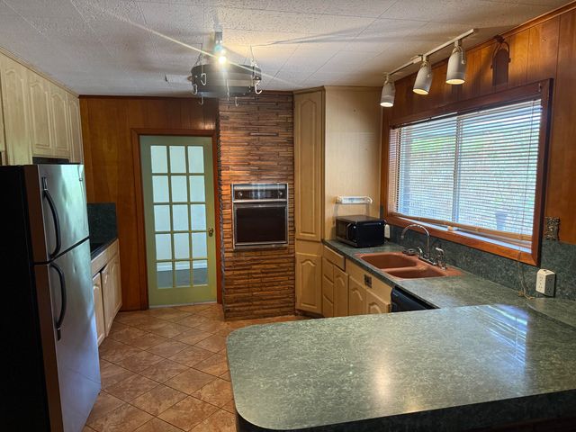 801 W 8th St, Deridder, LA 70634